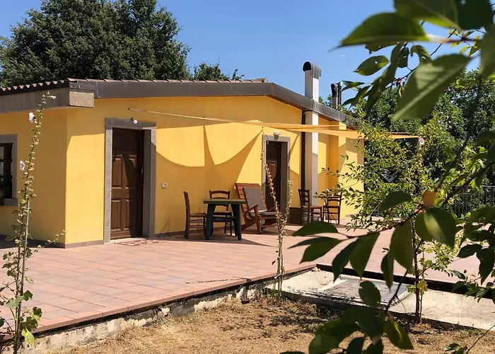 Σπίτι διακοπών In With Pool & Apecchio