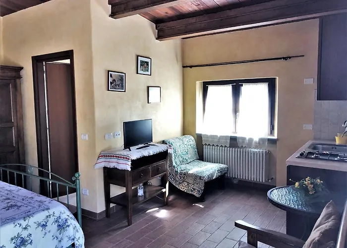 In With Pool & Σπίτι διακοπών *