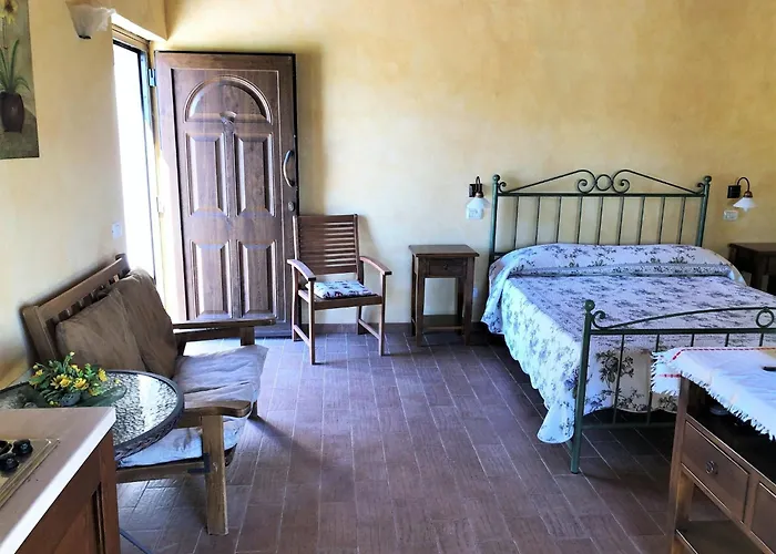 In With Pool & Σπίτι διακοπών *