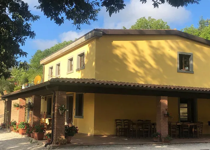 Σπίτι διακοπών In With Pool & Apecchio