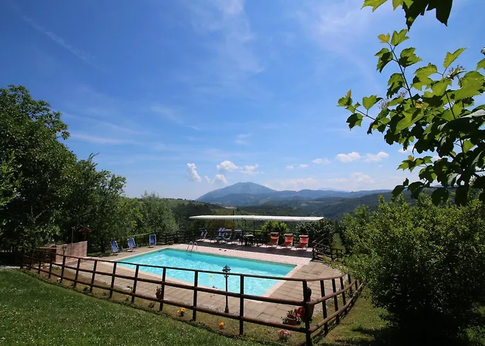 Σπίτι διακοπών In With Pool & Apecchio